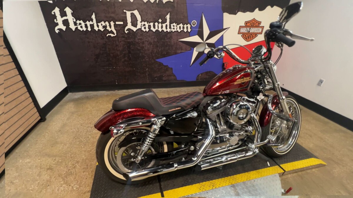 2012 Harley-Davidson Seventy-Two XL 1200V - Photo 4