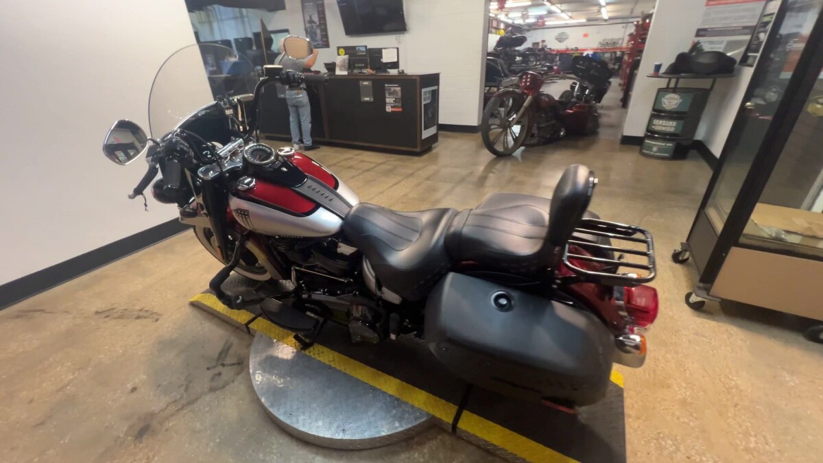 2019 Harley-Davidson Heritage Classic 114 FLHCS - Photo 9