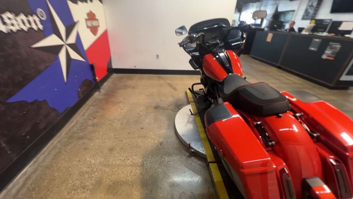 2024 Harley-Davidson CVO Road Glide FLTRXSE - Photo 2