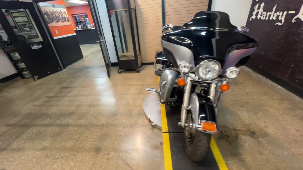 2013 Harley-Davidson Electra Glide Ultra Limited FLHTK - Photo 6