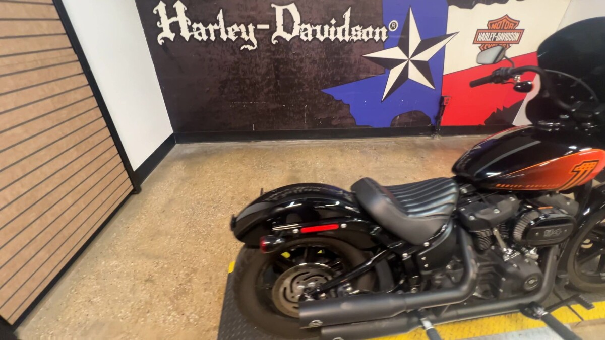 2022 Harley-Davidson Street Bob 114 FXBBS - Photo 4