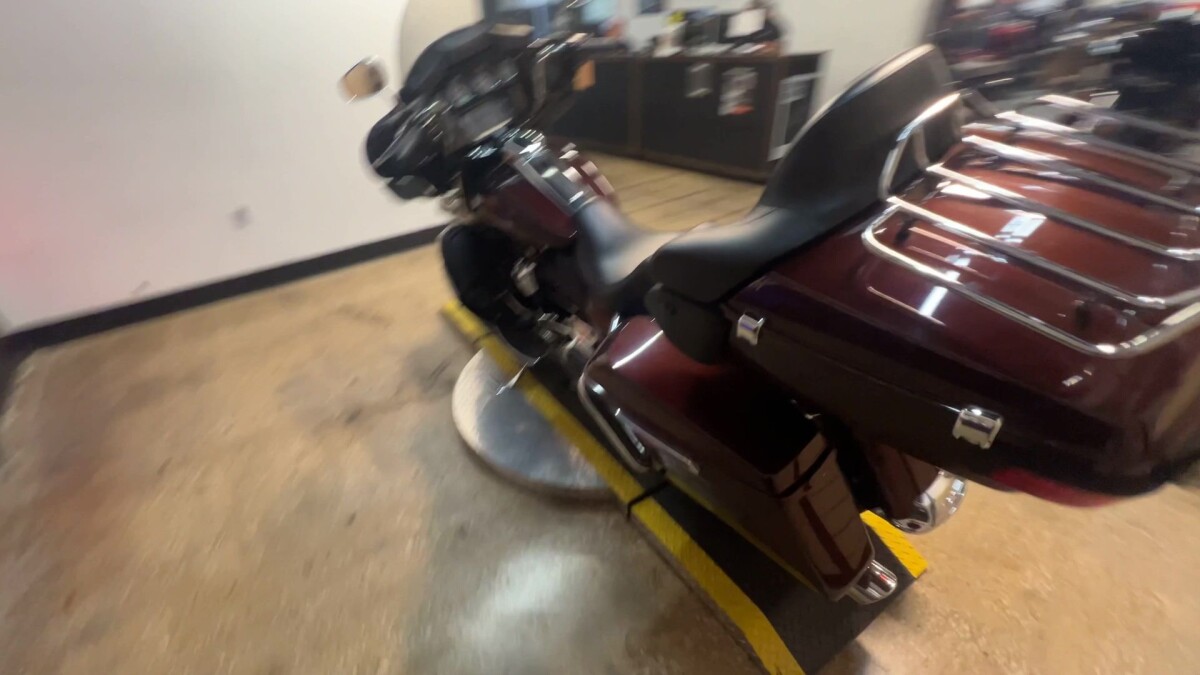 2018 Harley-Davidson Ultra Limited FLHTK - Photo 2