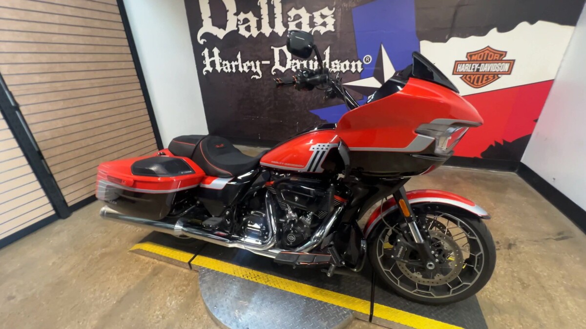 2024 Harley-Davidson CVO Road Glide FLTRXSE - Photo 5