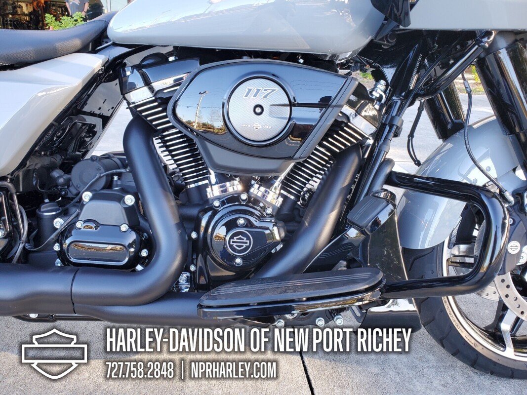 2025 Harley-Davidson Road Glide - Photo 5