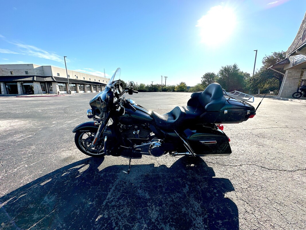 2021 Harley-Davidson Ultra Limited FLHTK - Photo 6