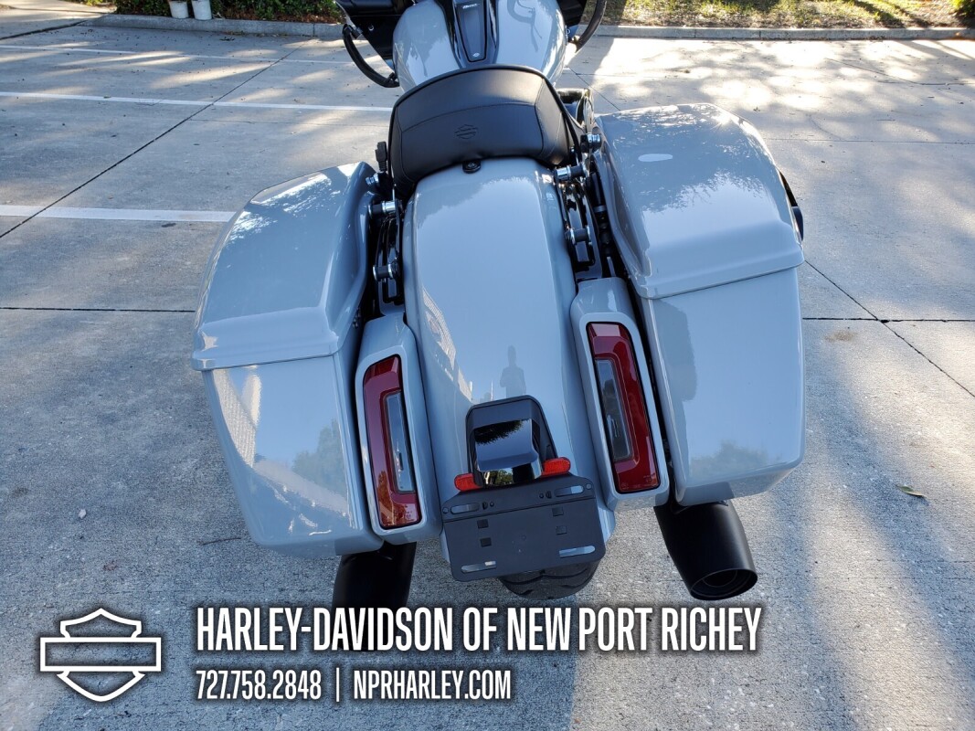 2025 Harley-Davidson Road Glide - Photo 8