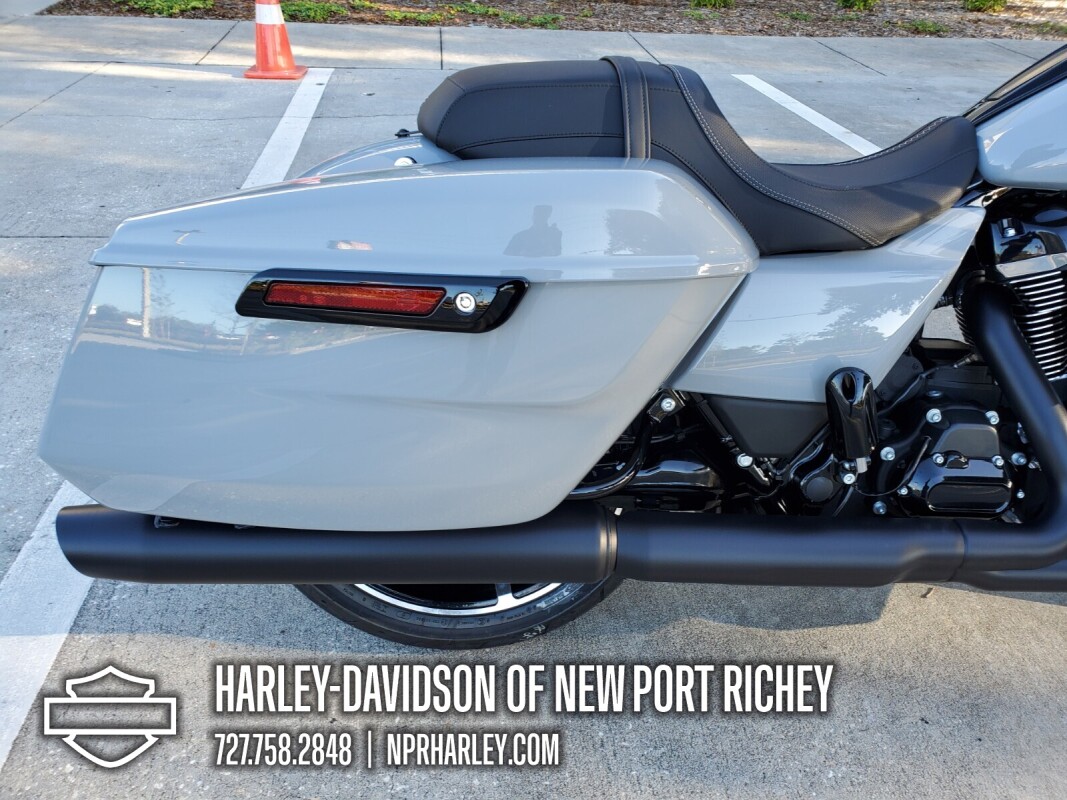 2025 Harley-Davidson Road Glide - Photo 6
