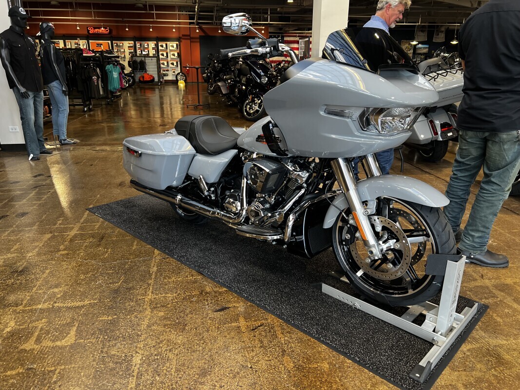 Harley-Davidson Road Glide 2025 FLTRX BILLIARD GRAY