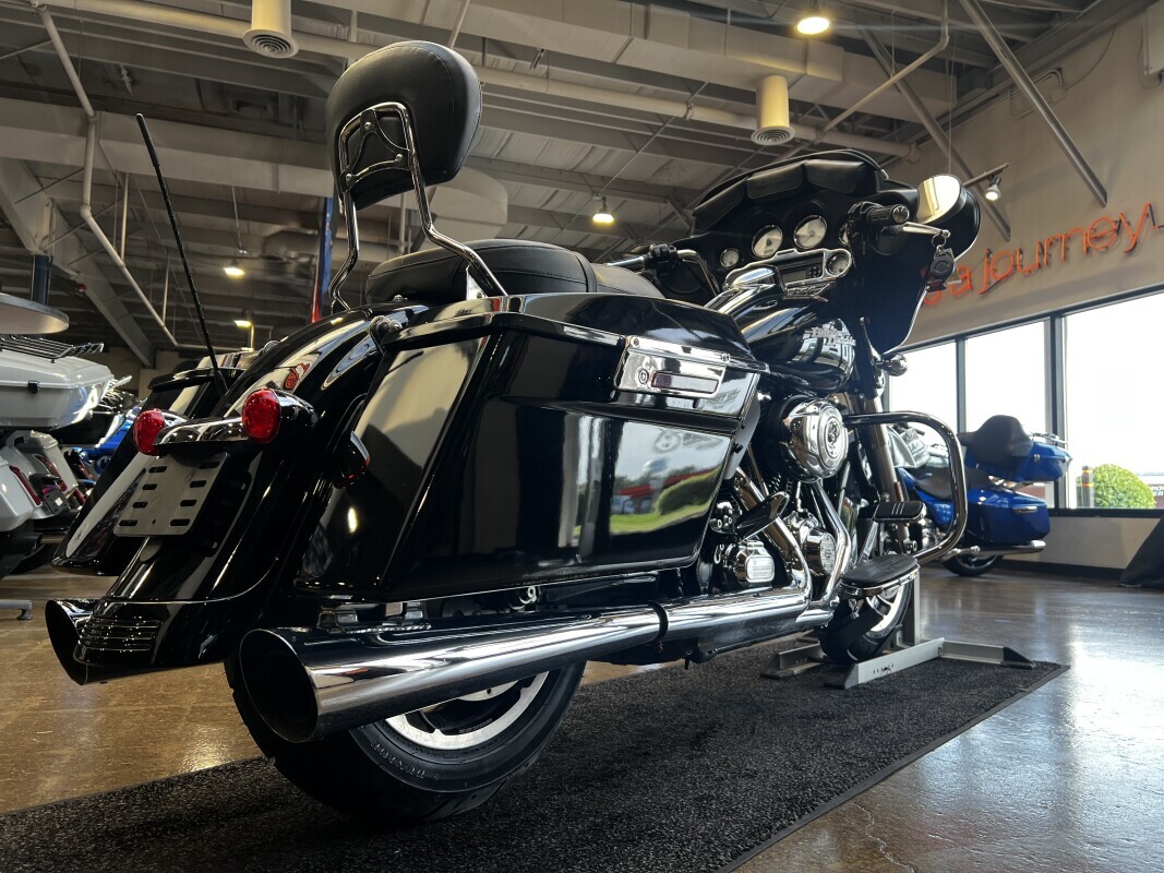 Harley-Davidson Street Glide 2012 FLHX Vivid Black - Photo 8