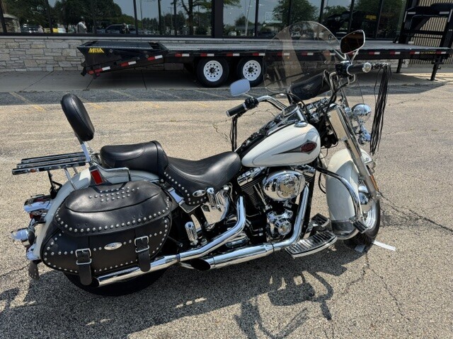 Harley-Davidson Heritage Softail Classic 2000 FLSTC WHITE - Photo 2