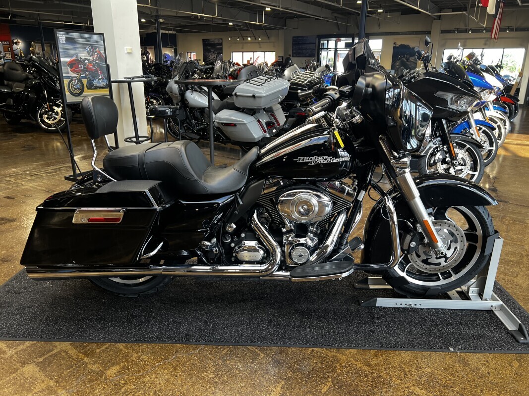 Harley-Davidson Street Glide 2012 FLHX Vivid Black