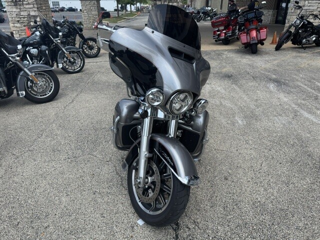 Harley-Davidson Electra Glide Ultra Classic 2017 FLHTCU SILVER/BLACK - Photo 5