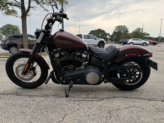 Harley-Davidson Street Bob 2018 FXBB RED IRON DENIM - Photo 4