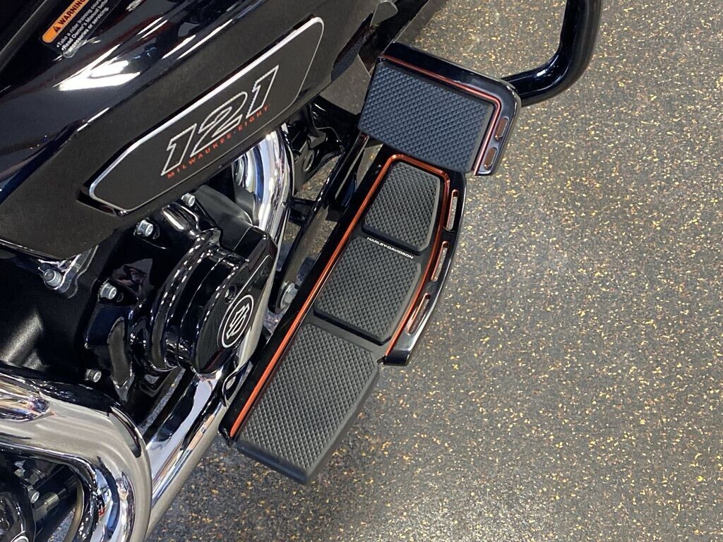 Harley-Davidson CVO Street Glide 2024 FLHXSE LEGENDARY - Photo 4