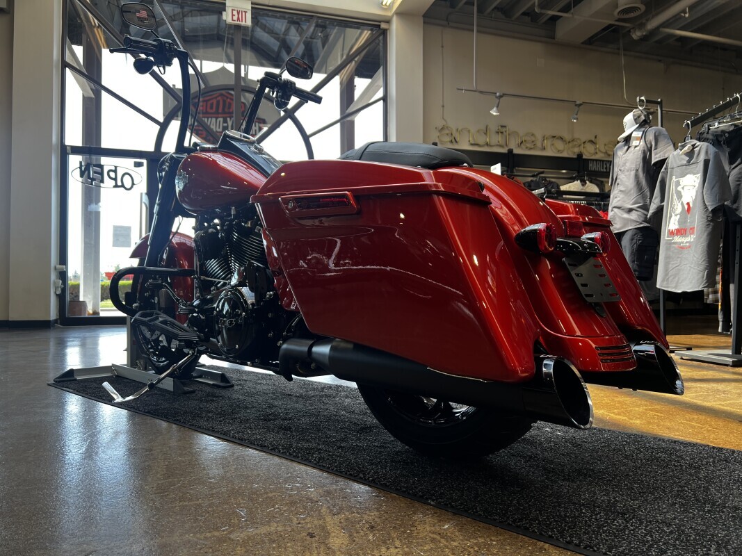 Harley-Davidson Road King Special 2025 FLHRXS WHISKEY FIRE - Photo 10
