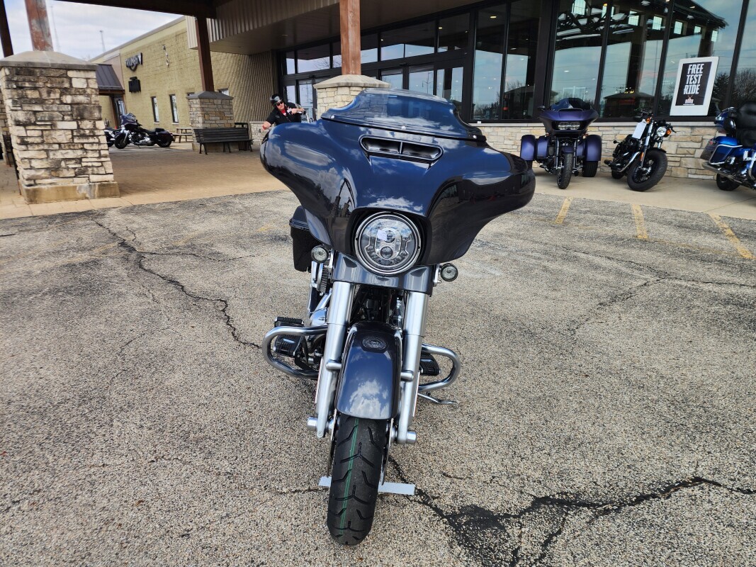Harley-Davidson CVO Street Glide 2020 FLHXSE BLACK STARDUST - Photo 3
