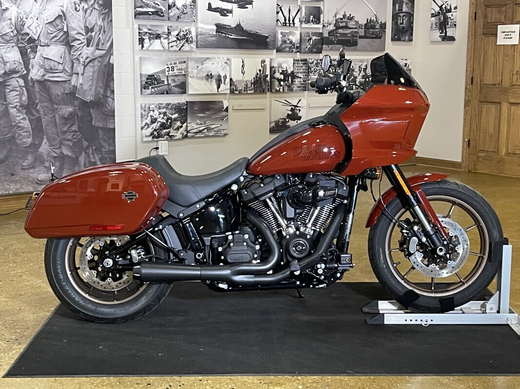 Harley-Davidson Low Rider ST 2024 FXLRST RED ROCK - Photo 5