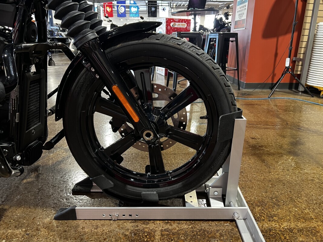 Harley-Davidson Street Bob 114 2024 FXBBS BLACK - Photo 2