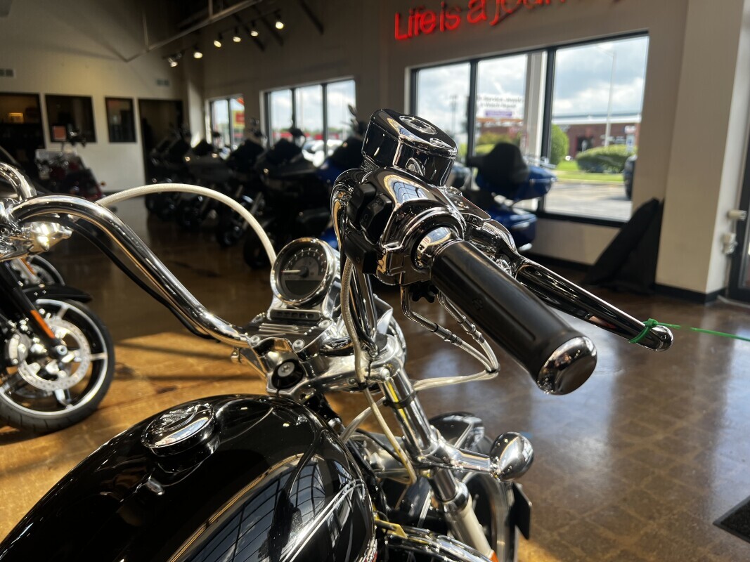 Harley-Davidson SuperLow 1200T 2015 XL1200T BLACK - Photo 3