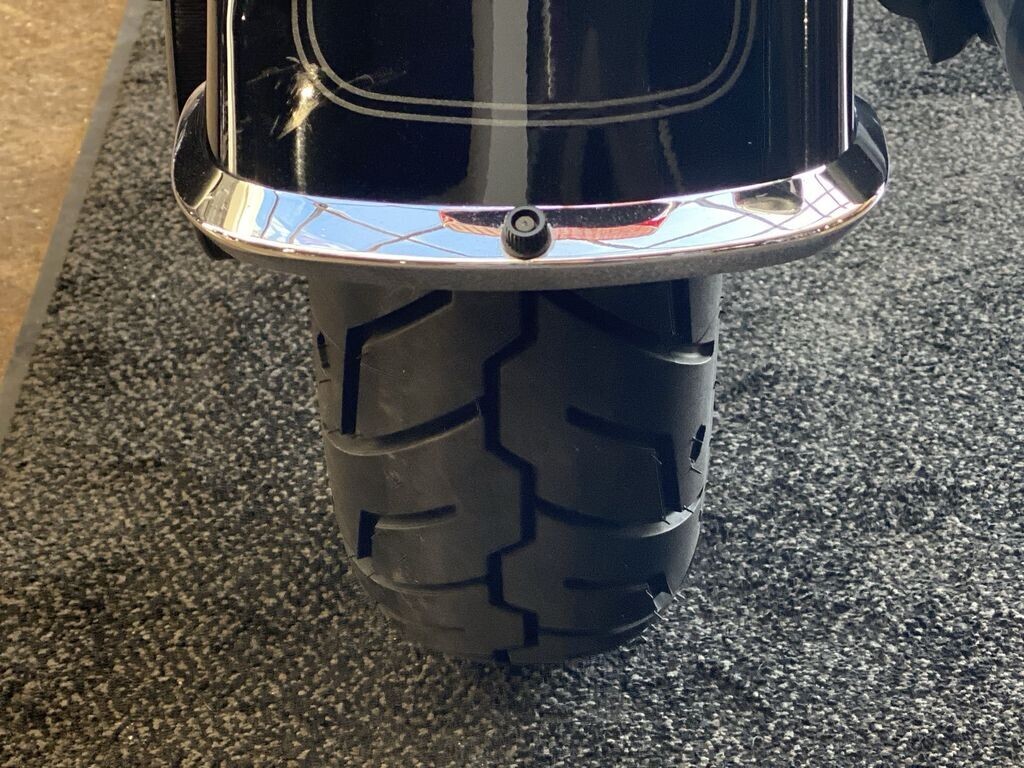 Harley-Davidson Heritage Classic 107 2021 FLHC VIVID BLACK - Photo 9