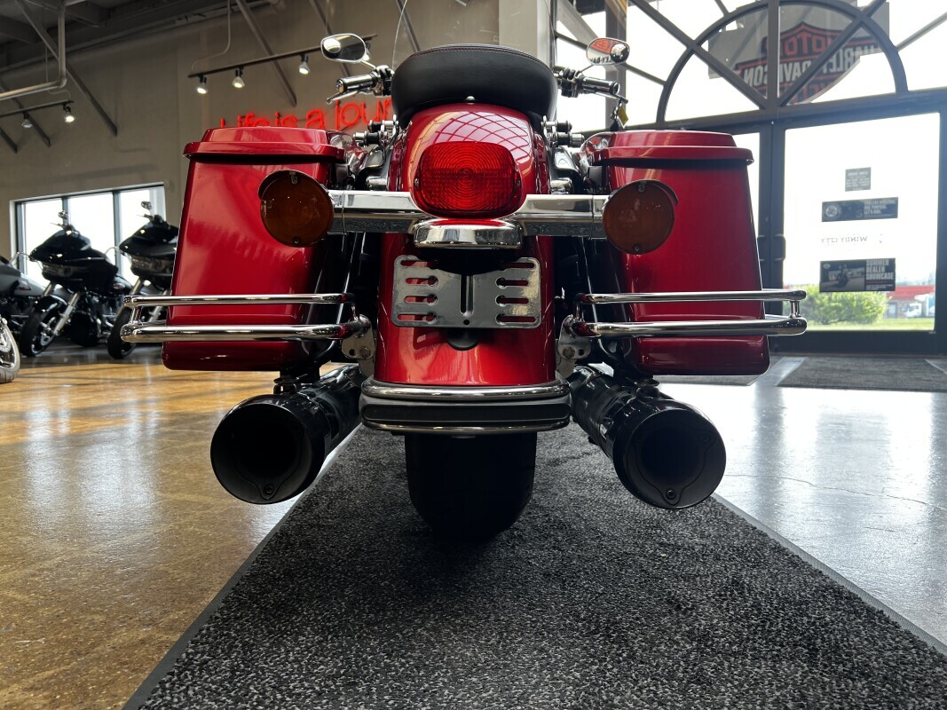 Harley-Davidson Road King 2012 FLHR RED - Photo 10