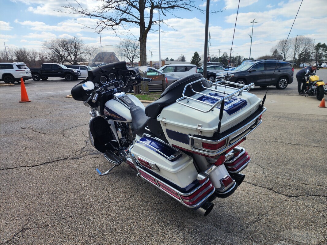 Harley-Davidson Electra Glide Ultra Classic 2007 FLHTCU WHITE - Photo 7