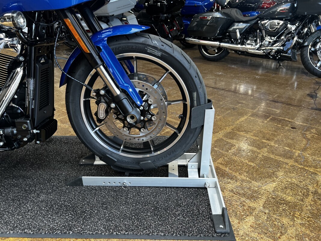 Harley-Davidson Low Rider ST 2025 FXLRST BLUE BURST - Photo 2
