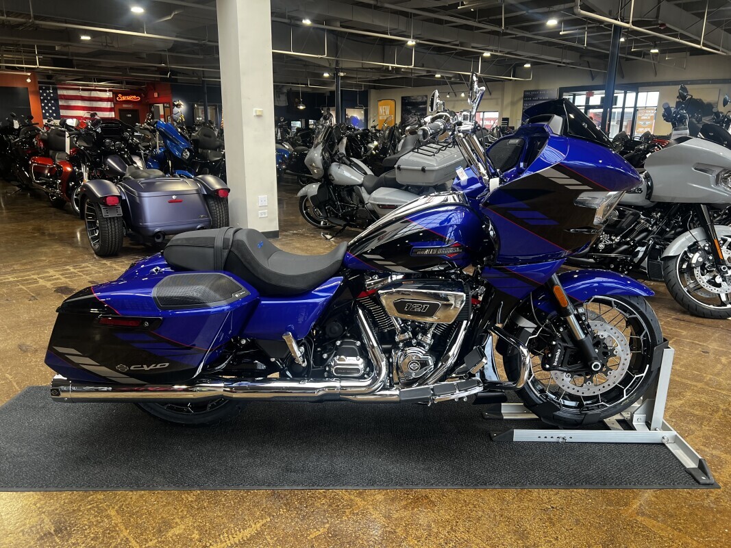 Harley-Davidson CVO Road Glide 2025 FLTRXSE BLUE STREAK - Photo 5