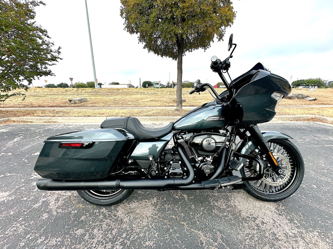 2025 Harley-Davidson Road Glide FLTRX - Photo 2
