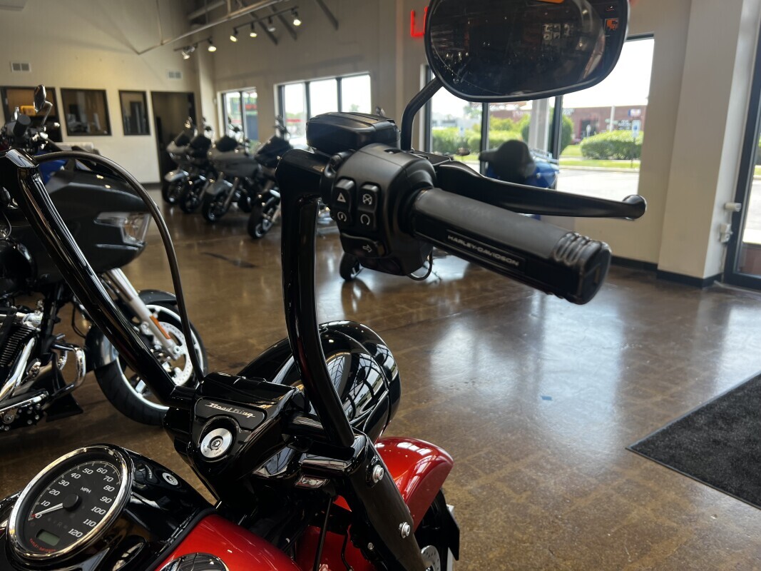 Harley-Davidson Road King Special 2025 FLHRXS WHISKEY FIRE - Photo 3