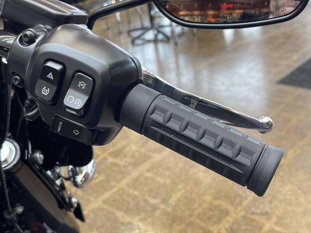 Harley-Davidson Heritage Classic 2025 FLHC WHISKEY FIRE/BLK - Photo 3