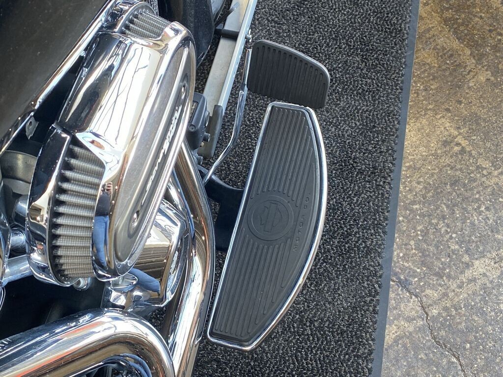 Harley-Davidson Heritage Classic 107 2021 FLHC VIVID BLACK - Photo 5
