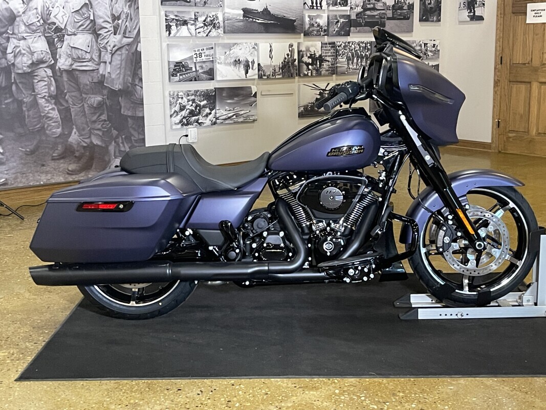 Harley-Davidson Street Glide 2025 FLHX PRPL ABYSS DNM - Photo 5