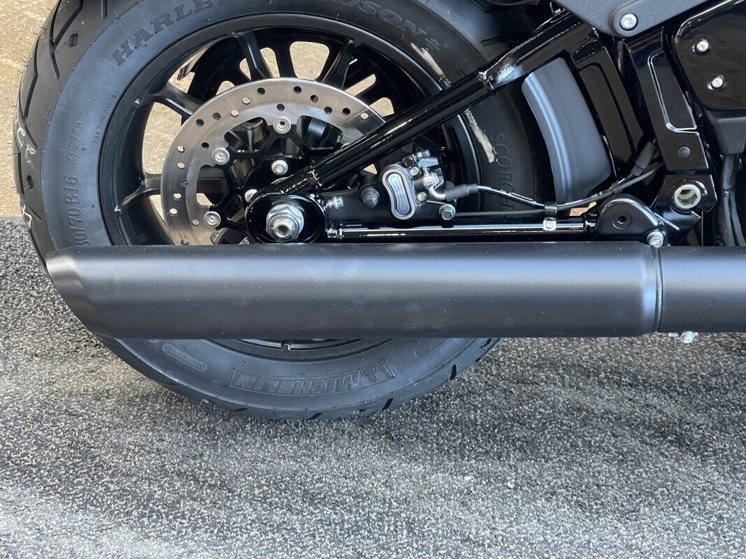 Harley-Davidson Low Rider S 2025 FXLRS VIVID BLACK - Photo 6
