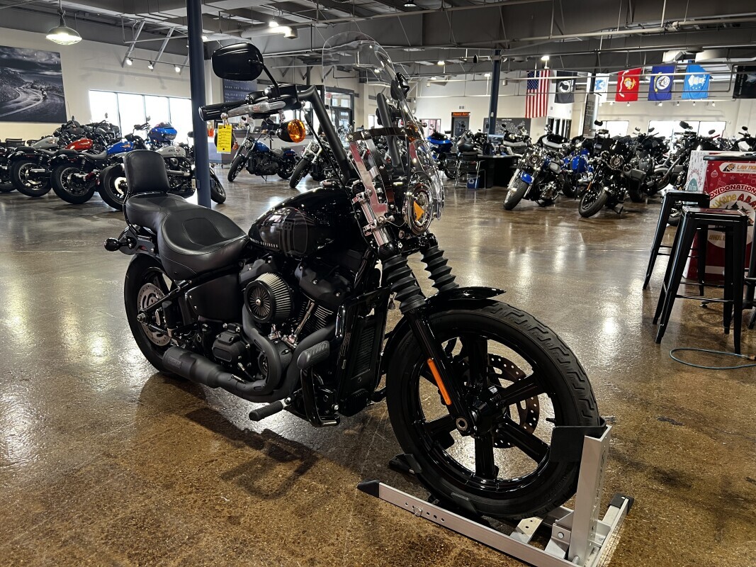 Harley-Davidson Street Bob 114 2024 FXBBS BLACK