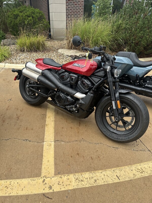 Harley-Davidson Sportster S 2025 RH1250S BRILLIANT RED