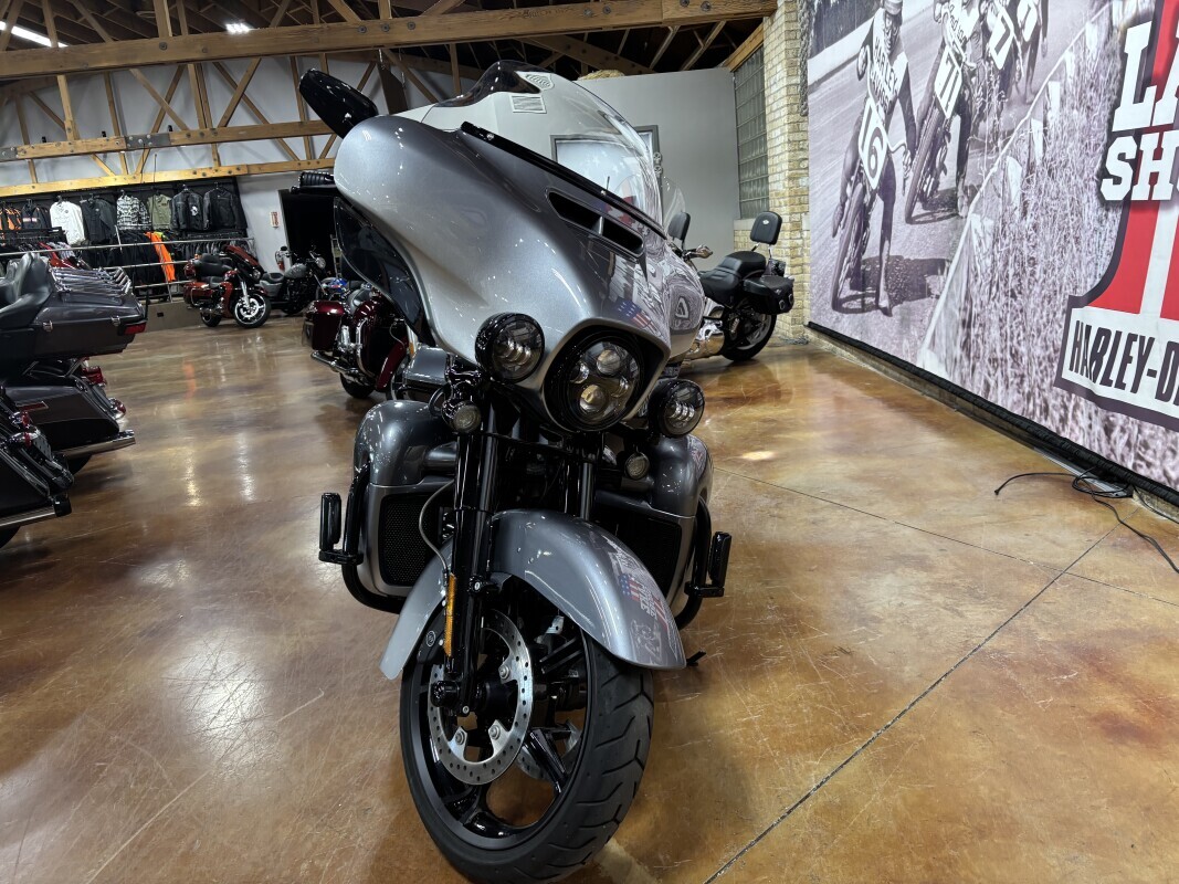 Harley-Davidson CVO Limited 2019 FLHTKSE GRAY - Photo 4