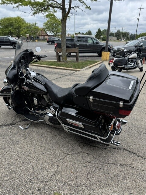 Harley-Davidson Electra Glide Ultra Classic 2007 FLHTCU BLACK - Photo 4