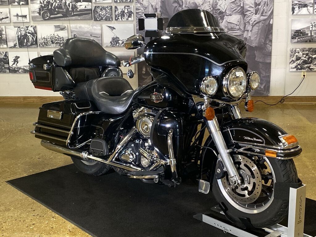 Harley-Davidson Electra Glide Ultra Classic 2008 FLHTCU BLACK