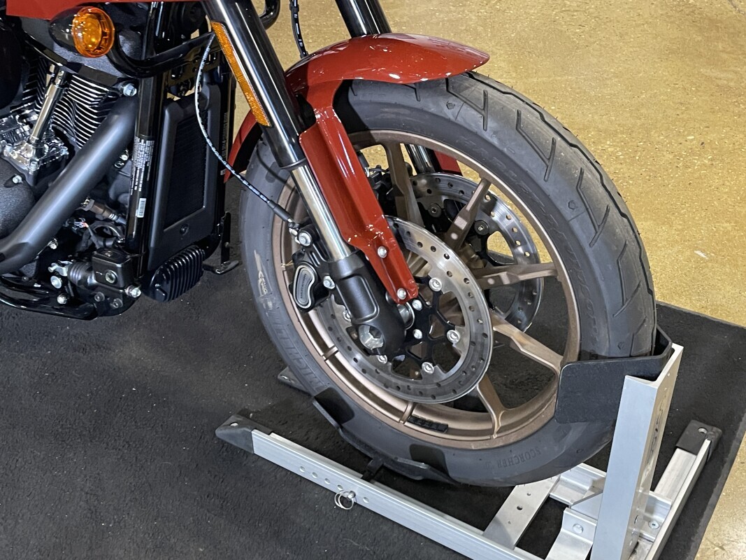 Harley-Davidson Low Rider ST 2024 FXLRST RED ROCK - Photo 2