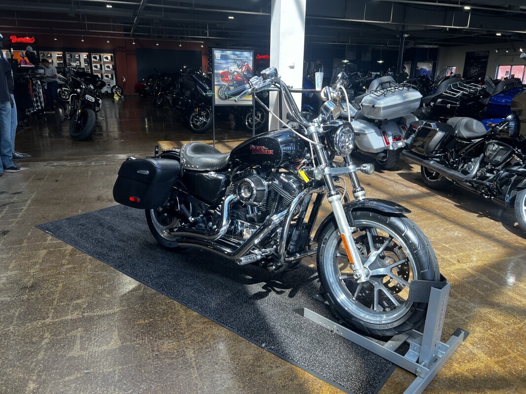 Harley-Davidson SuperLow 1200T 2015 XL1200T BLACK