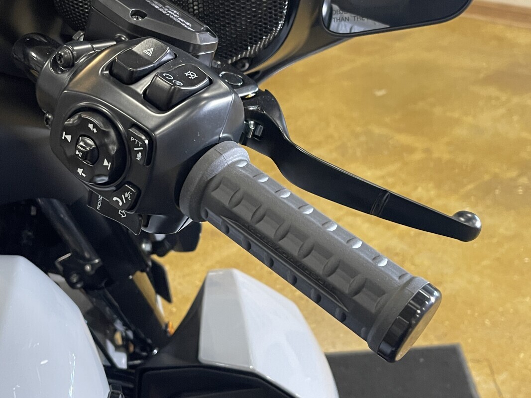 Harley-Davidson Street Glide Ultra 2025 FLHXU BILLIARD GRAY - Photo 3