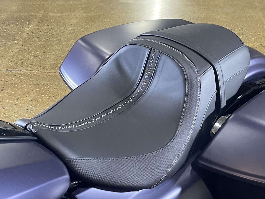 Harley-Davidson Street Glide 2025 FLHX PRPL ABYSS DNM - Photo 10