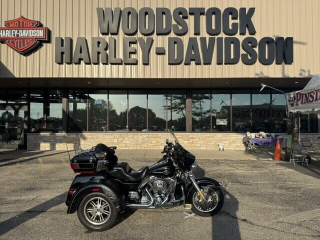 Harley-Davidson Tri Glide Ultra Classic 2012 FLHTCUTG BLACK