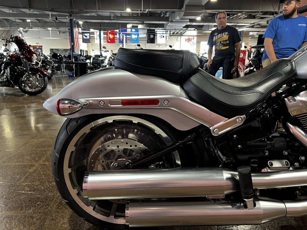 Harley-Davidson Fat Boy 114 2020 FLFBS SILVER/BLACK - Photo 6
