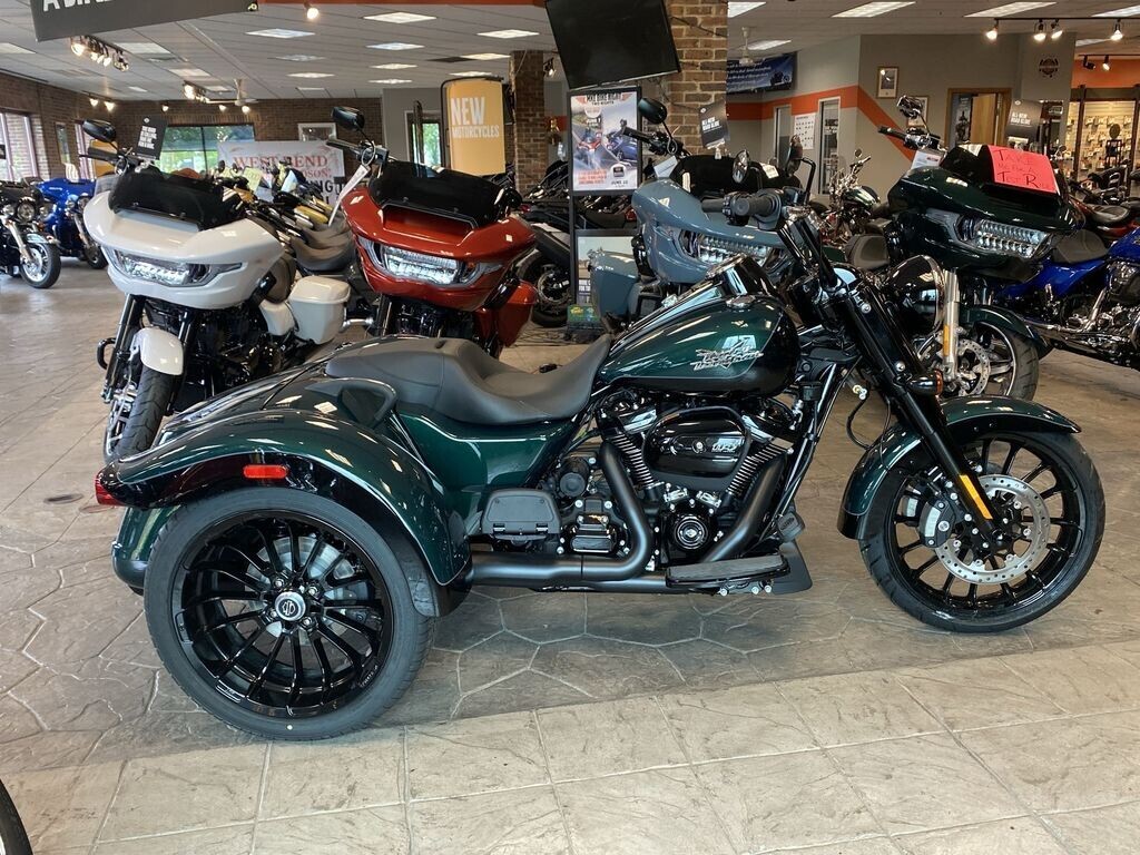 Harley-Davidson Freewheeler 2024 FLRT ALPINE GRN/BLK - Photo 5