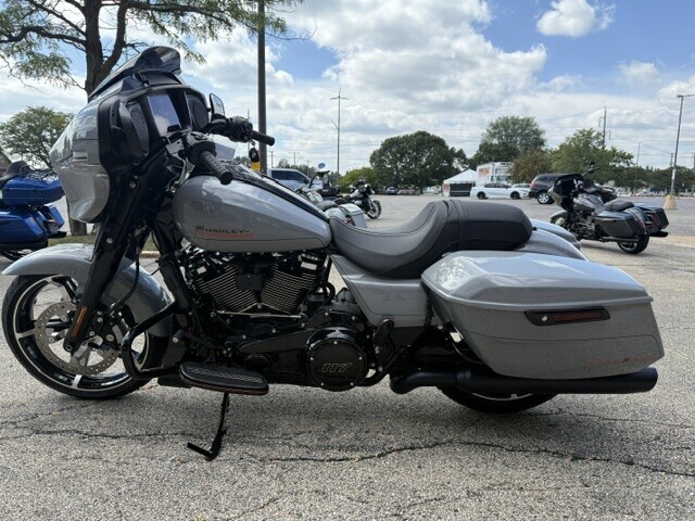 Harley-Davidson Street Glide 2025 FLHX BILLIARD GRAY - Photo 4