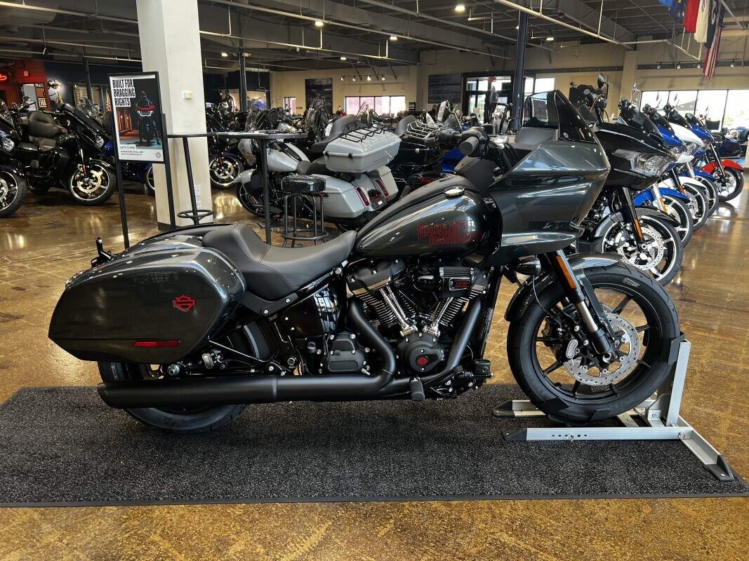 Harley-Davidson Low Rider ST 2025 FXLRST IRON HORSE - Photo 5