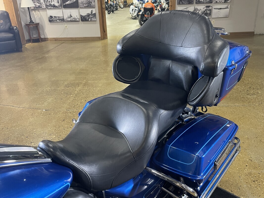 Harley-Davidson Electra Glide Ultra Classic 2009 FLHTCU BLUE - Photo 10