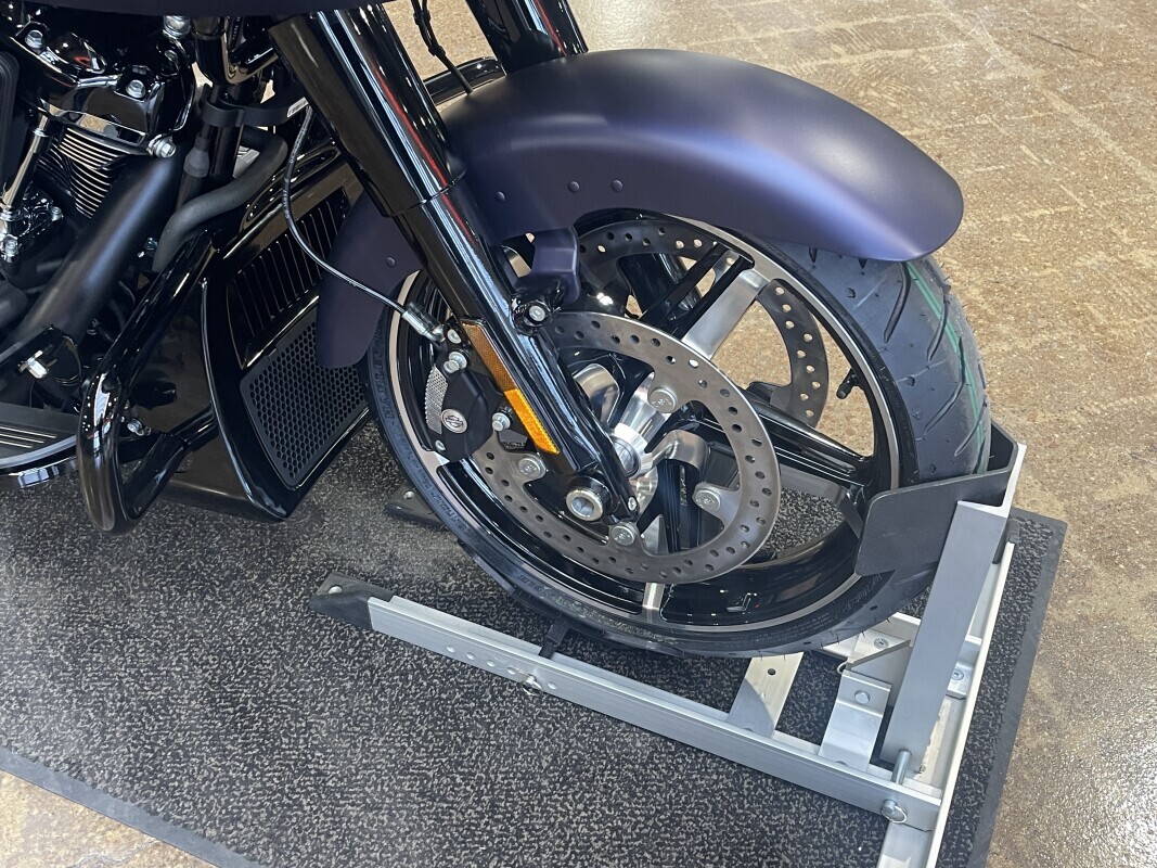Harley-Davidson Road Glide 2025 FLTRX PRPL ABYSS DNM - Photo 2